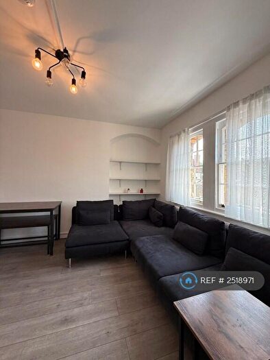 1 Bedroom Flat To Rent In Brewers Buildings, London, EC1V