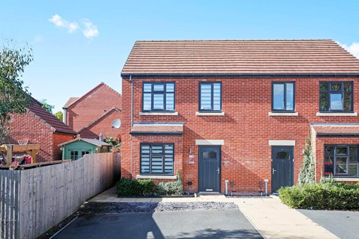 3 Bedroom Semi-Detached House For Sale In Parkview Place, West Park, Leeds, West Yorkshire, LS16