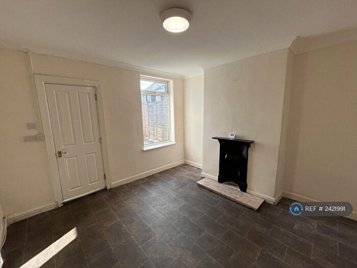 3 Bedroom Terraced House To Rent In Main Street, Shirebrook, Mansfield, NG20