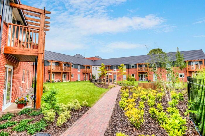 1 Bedroom Flat For Sale In Jackson Place, Fields Park Drive, Alcester, Warwickshire, B49