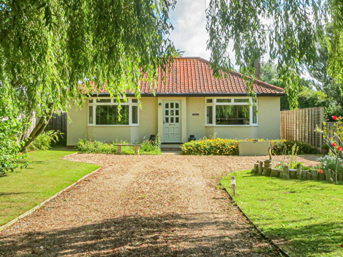3 Bedroom Detached Bungalow For Sale In Owls Green, Dennington, IP13
