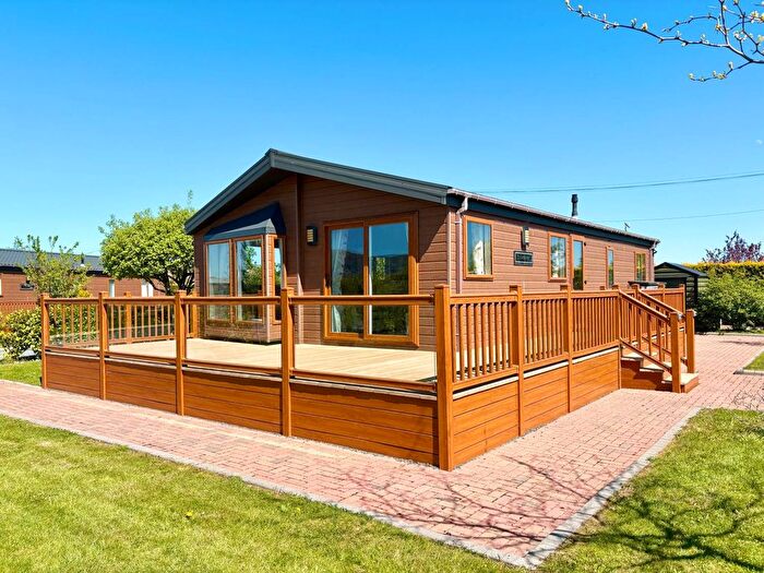 2 Bedroom Lodge For Sale In Oakmere Park, Hanley Swan, Worcester, WR8