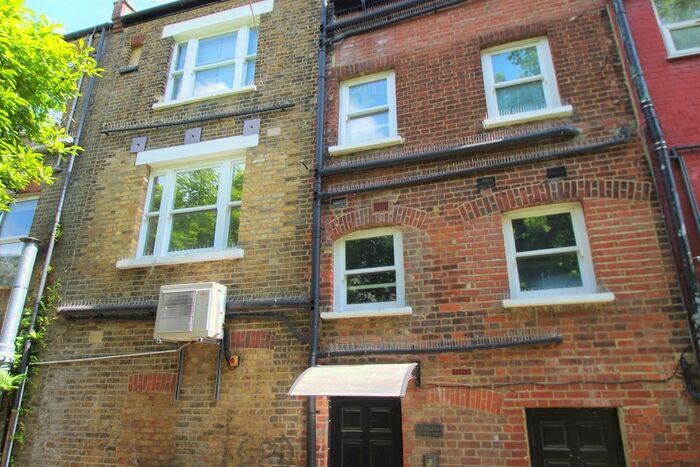 1 Bedroom Flat To Rent In High Street, Watford, WD17