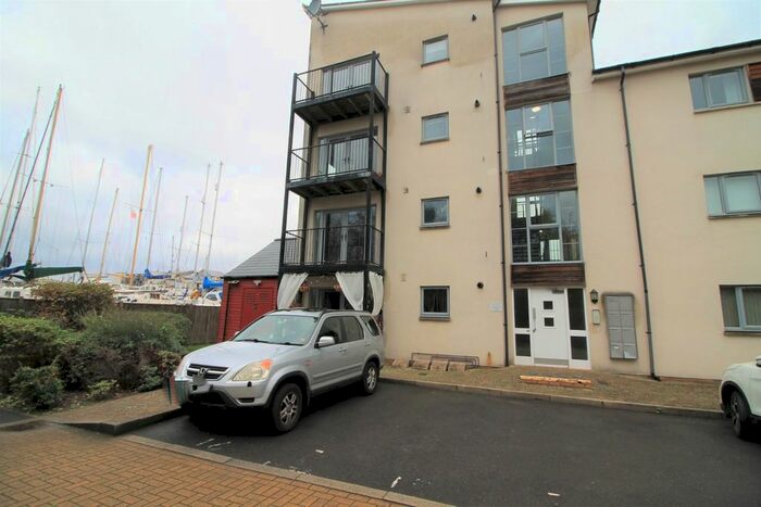 2 Bedroom Flat To Rent In Navigators Court, Portishead, Bristol, BS20
