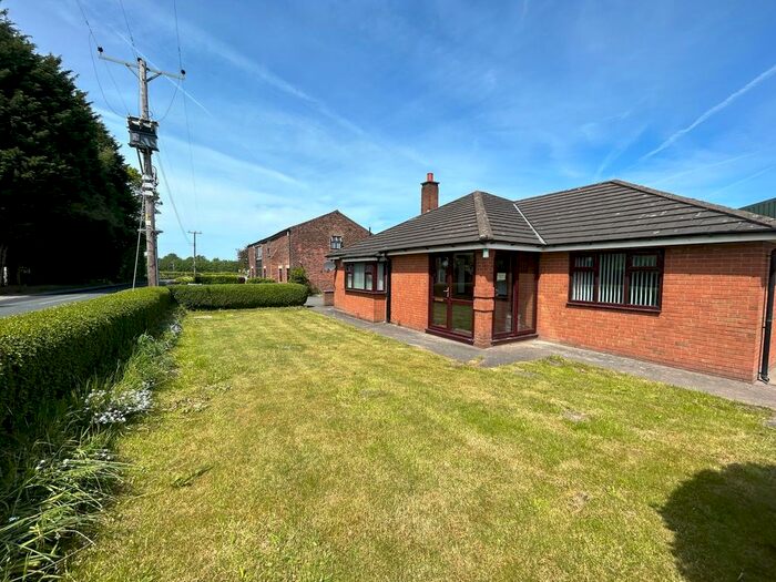 2 Bedroom Detached Bungalow For Sale In Barrison Green, Scarisbrick, L40
