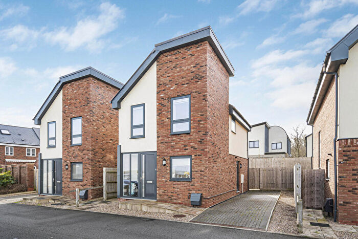 2 Bedroom Detached House For Sale In Tancred Grove, Bicester, OX25