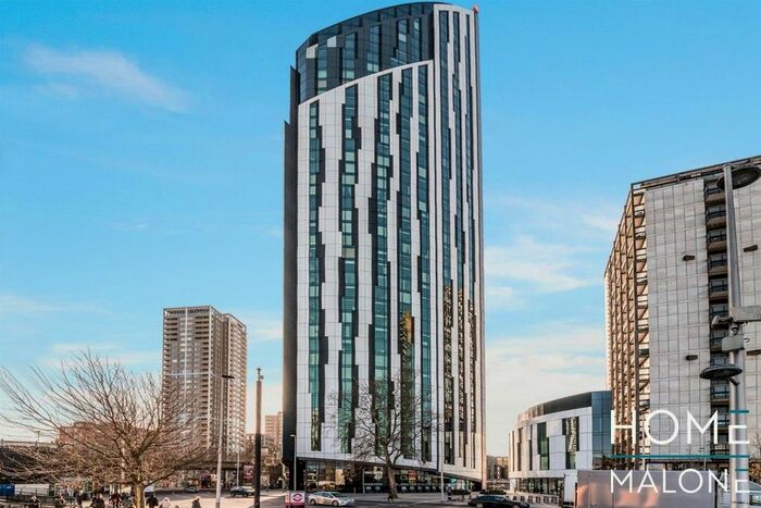 3 Bedroom Flat To Rent In Walworth Road, London, SE1