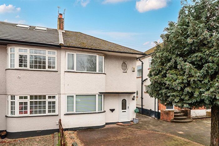3 Bedroom Semi Detached House For Sale In Watford Road, Croxley Green, Rickmansworth, WD3