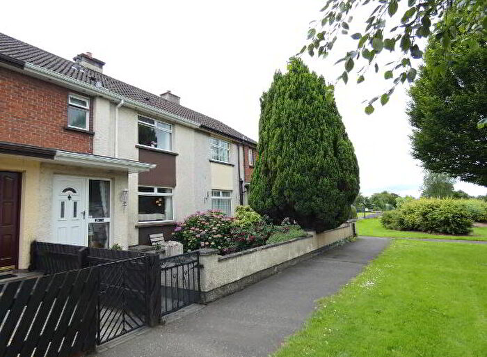 3 Bedroom Mid TownHouse For Sale In Stuart Park, Ballymoney, BT53