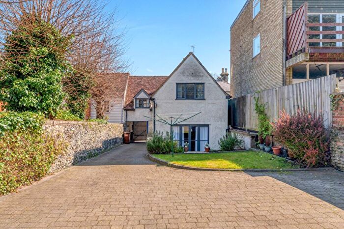 3 Bedroom Detached House For Sale In London Road, Royston, SG8