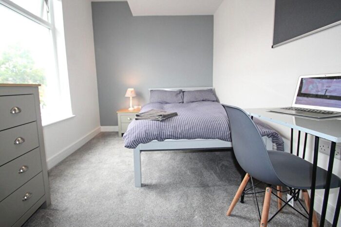 7 Bedroom Terraced House To Rent In Cleveland Road, Southsea, Hampshire, PO5