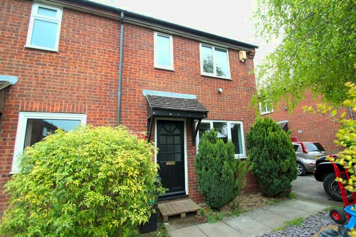 3 Bedroom Property To Rent In Briarside Road, Westbury-On-Trym, Bristol, BS10