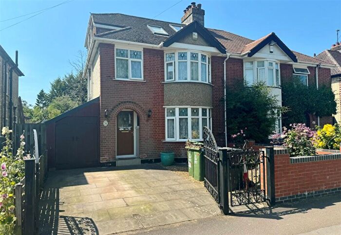 4 Bedroom Semi-Detached House To Rent In Radegund Road, Cambridge, CB1