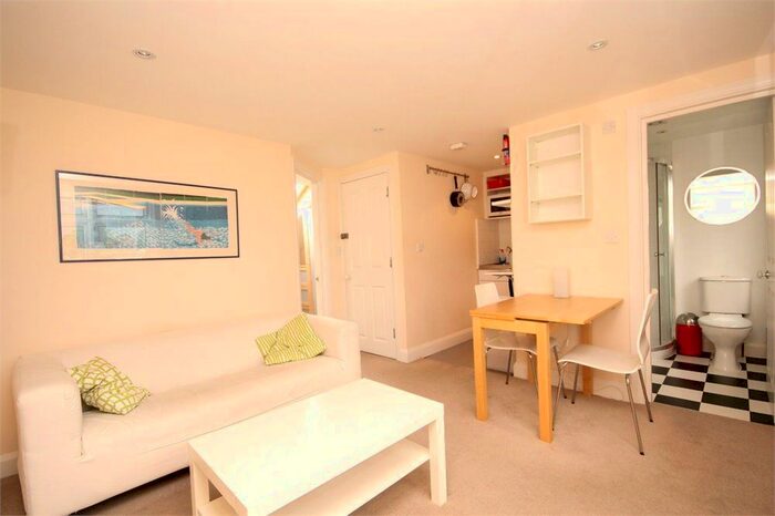 1 Bedroom Flat To Rent In Normanby Road, London, NW10