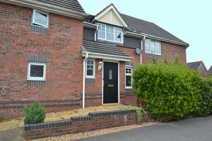 2 Bedroom Terraced House To Rent In Bluebell Close, Corby, NN18