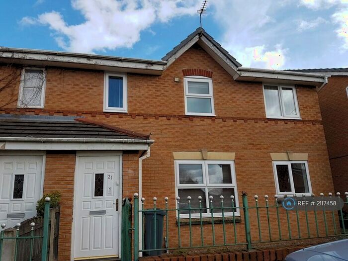 2 Bedroom Semi-Detached House To Rent In Mapledon Road, Manchester, M9