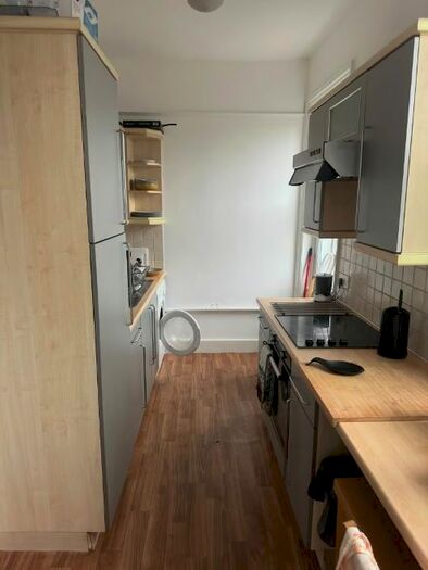 2 Bedroom Flat To Rent In Edgeley Rd, Clapham, SW4