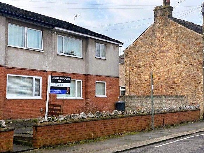 1 Bedroom Flat To Rent In Vale Road, Lancaster, LA1