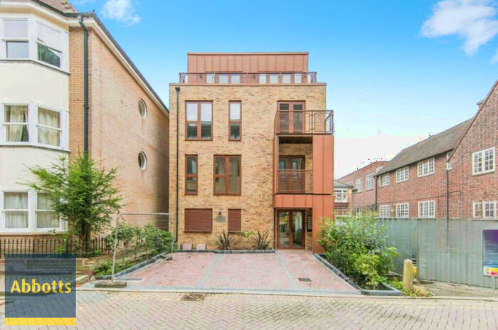 1 Bedroom Apartment To Rent In Cottage Place, Chelmsford, CM1