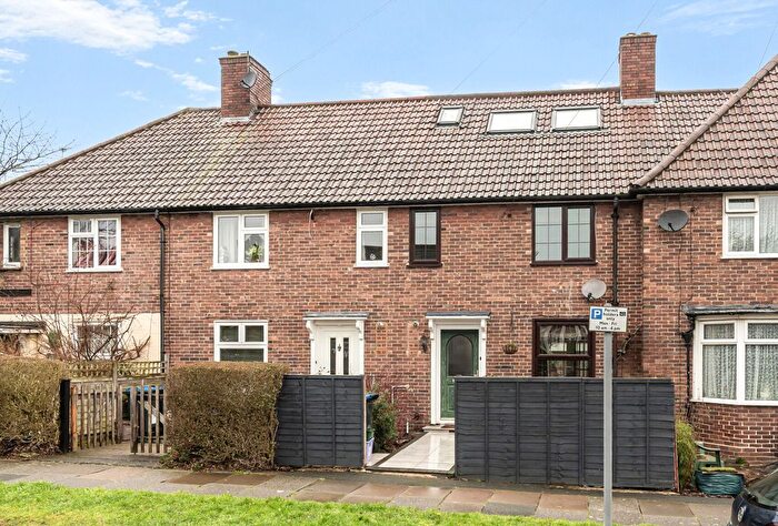 3 Bedroom Terraced House For Sale In Abbotsbury Road, Morden, SM4