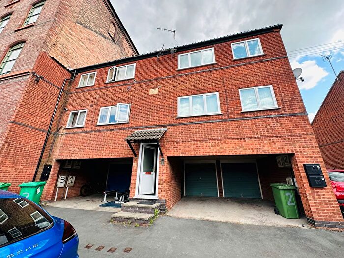 2 Bedroom Flat To Rent In Victoria Court, Nottingham, NG7