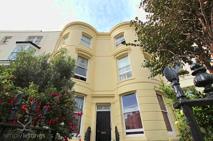 1 Bedroom Flat To Rent In Lower Rock Gardens, Brighton, BN2