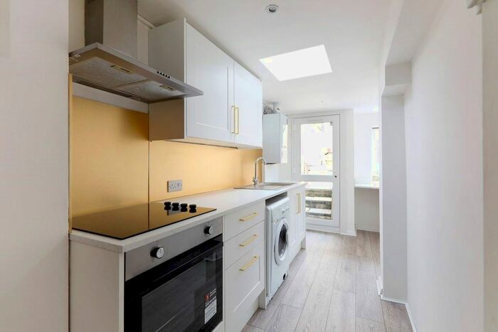 5 Bedroom Terraced House To Rent In Buller Road, Brighton, BN2