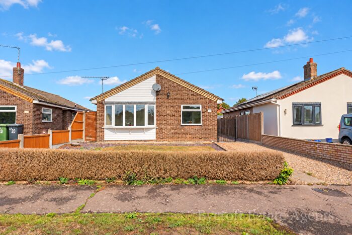 2 Bedroom Detached Bungalow For Sale In Meadow Way, Rollesby, NR29