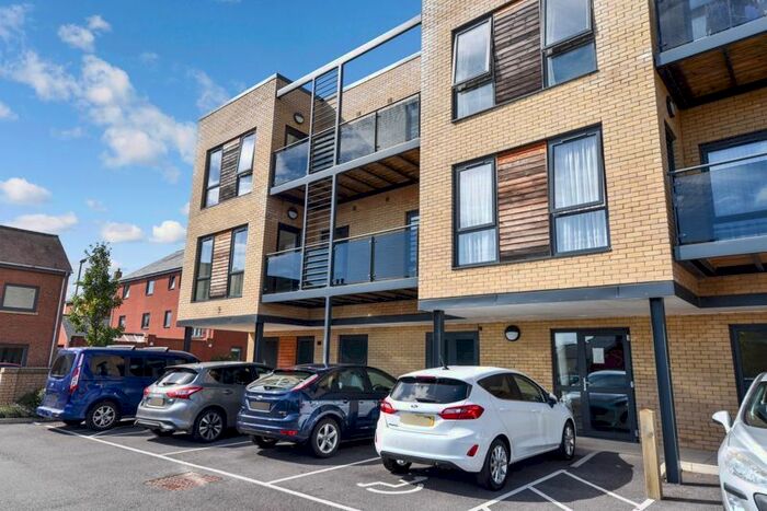 2 Bedroom Flat To Rent In Wellesley Court Darnel Road, Waterlooville PO7