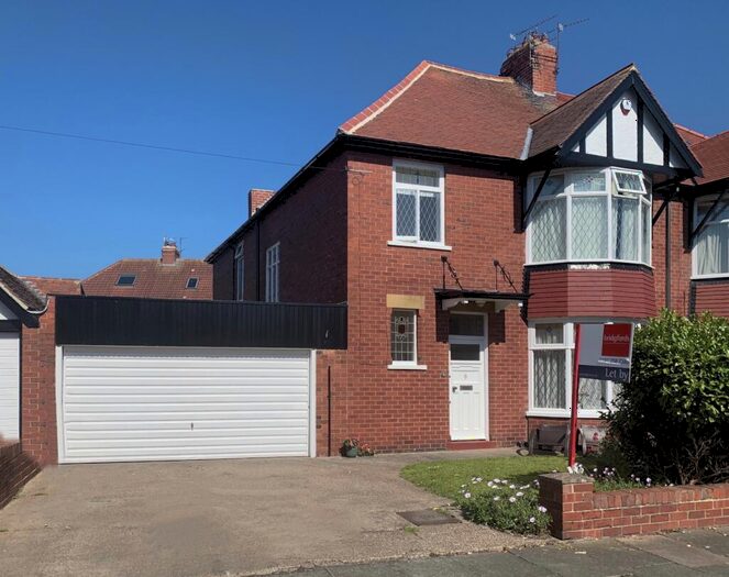 4 Bedroom House To Rent In The Crescent, Tynemouth, NE30