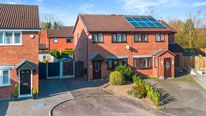 3 Bedroom Semi-Detached House For Sale In Mccarthy Close, Birchwood, WA3