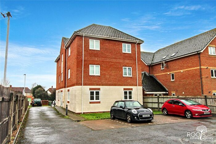 1 Bedroom Flat For Sale In London Road, Thatcham, Berkshire, RG18