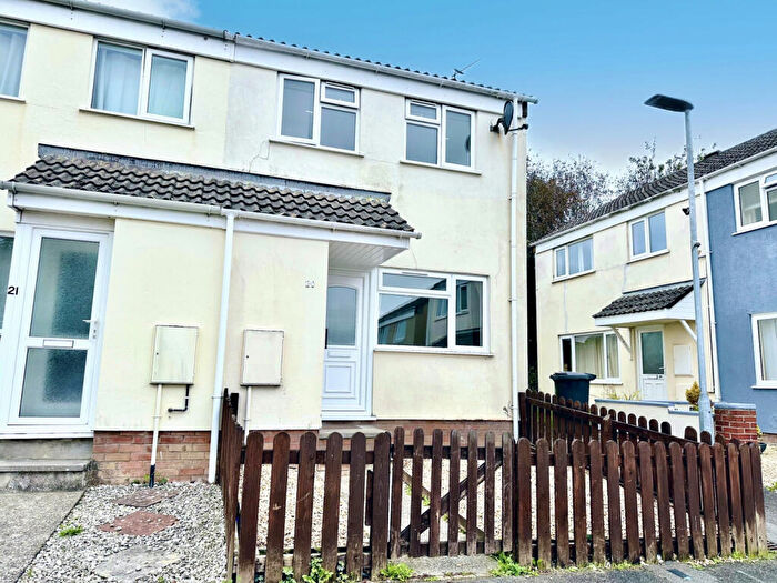 2 Bedroom End Of Terrace House For Sale In Walnut Way, Barnstaple, EX32