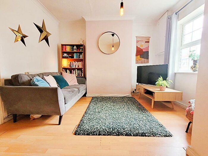 2 Bedroom Semi-Detached House For Sale In Tamworth Road, Amington, Tamworth, B77