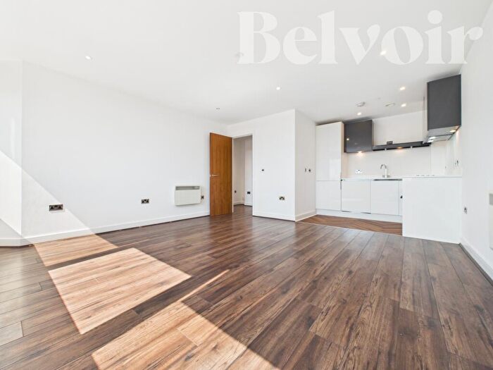1 Bedroom Flat To Rent In Churchill Place, Town Centre, Basingstoke, RG21