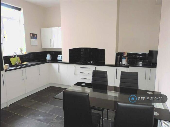 2 Bedroom Terraced House To Rent In Church Street, Failsworth, Manchester, M35