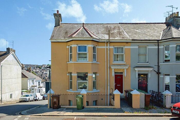 1 Bedroom Flat For Sale In Connaught Avenue, Plymouth, PL4