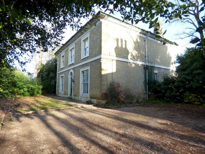 1 Bedroom Flat To Rent In St. Annes Road, Southampton, SO19