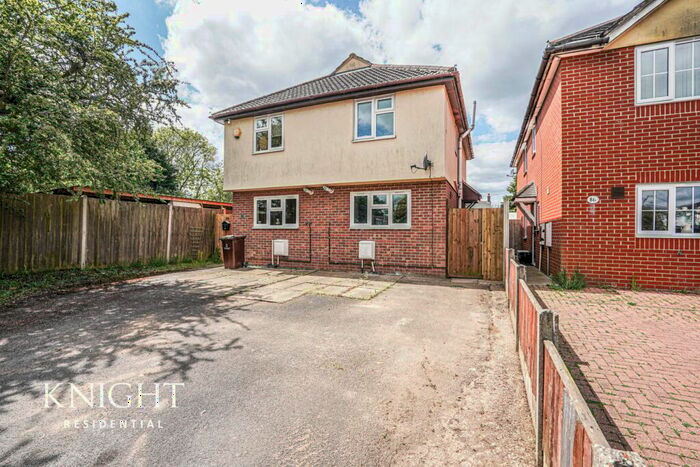 2 Bedroom Semi-Detached House For Sale In Adelaide Drive, Colchester, CO2
