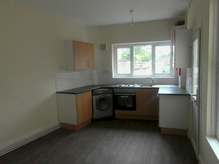 1 Bedroom Flat To Rent In Rosehill Street, Normanton, DE23