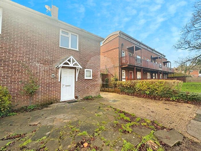 2 Bedroom Semi Detached House To Rent In Courtlands, Maidenhead, SL6