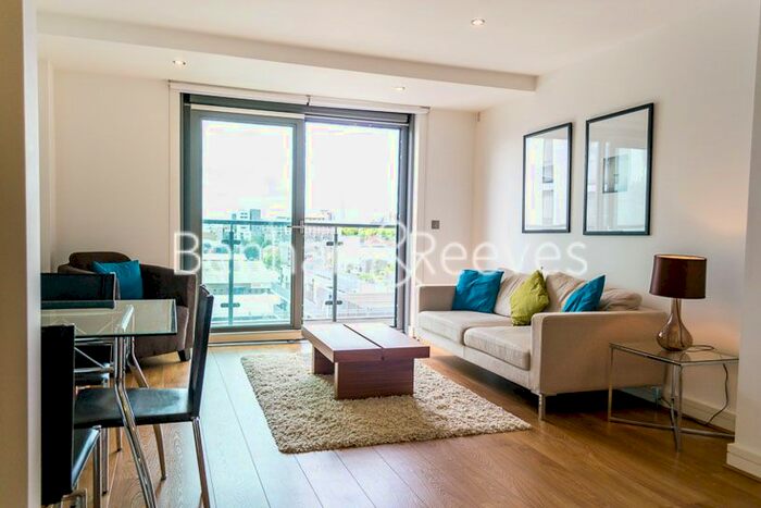 1 Bedroom Flat To Rent In Craig Tower, Aqua Vista Square, E3