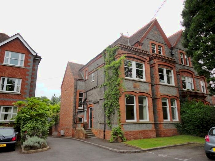 1 Bedroom Apartment To Rent In Derby Road, Caversham, Reading, RG4