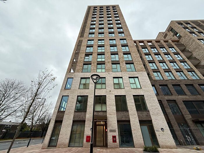 1 Bedroom Flat To Rent In Mile Walk, London, NW6