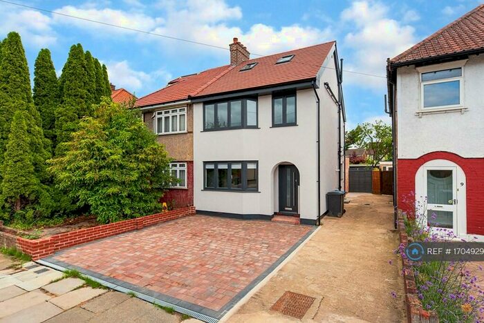 4 Bedroom Semi-Detached House To Rent In Groveland Way, New Malden, KT3