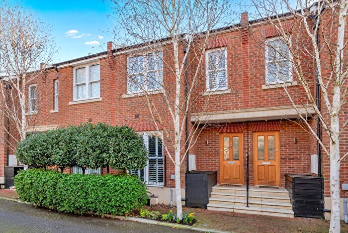 5 Bedroom Terraced House For Sale In Candle Mews, Walton Road, East Molesey, KT8