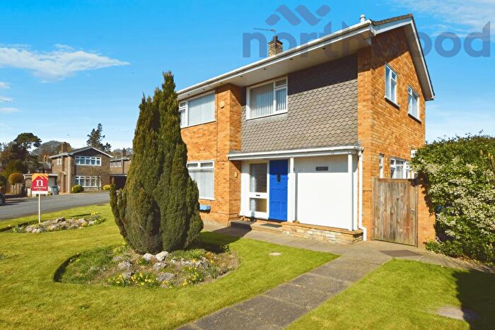 3 Bedroom Detached House To Rent In Warren Close, Old Catton, NR6