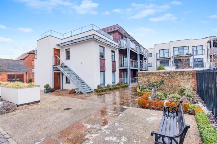 2 Bedroom Flat To Rent In The Old Gaol, Abingdon, OX14