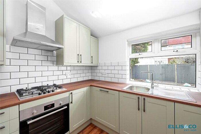 3 Bedroom Semi-Detached House To Rent In Golders Gardens, Golders Green, NW11
