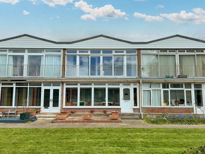2 Bedroom Apartment To Rent In Heron Court, West Bay, Bridport, DT6